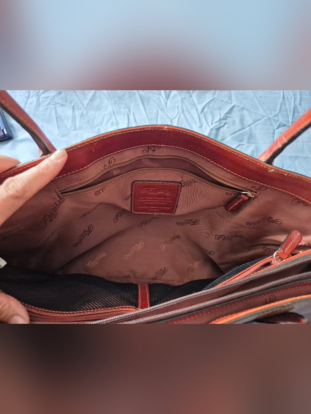 Classic Leather Tote Bag in Cognac Brown - Picture 5 of 8
